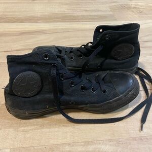 Women’s high top converse